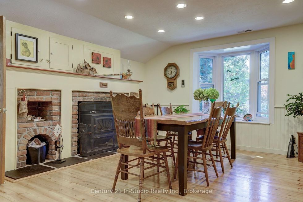 The dining area.