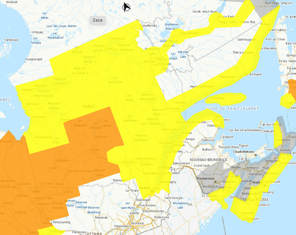 Environnement Canada lance une alerte m\u00e9t\u00e9o sur une grande partie de la province : jaune par endroits et orange par d'autres.