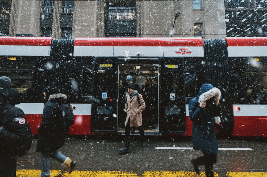 Ontario's Weather Forecast Is Calling For Snow & Thunderstorms This Week