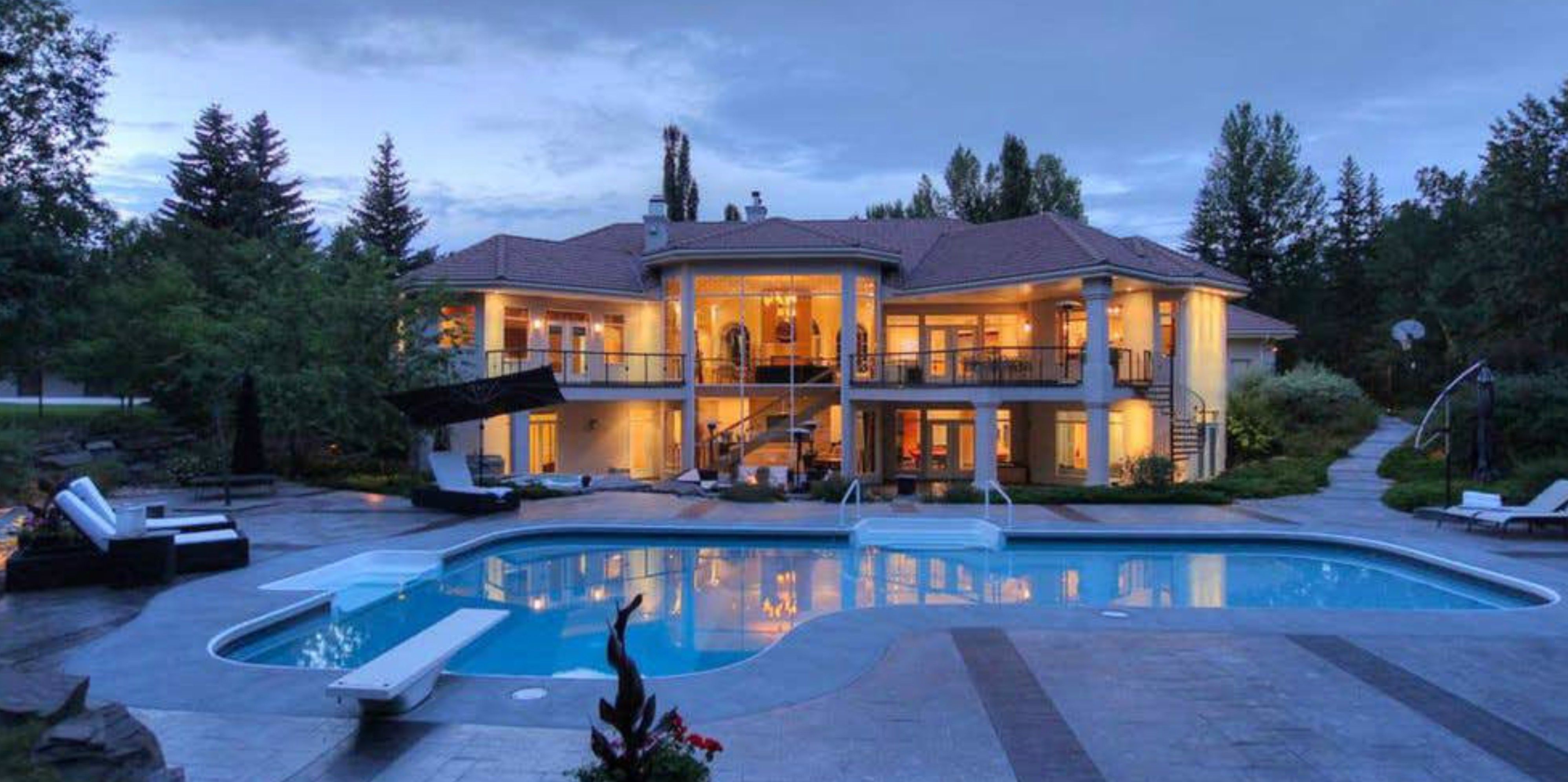 This $3.5M Edmonton Mansion Makes Alberta Look Better Than Beverly Hills