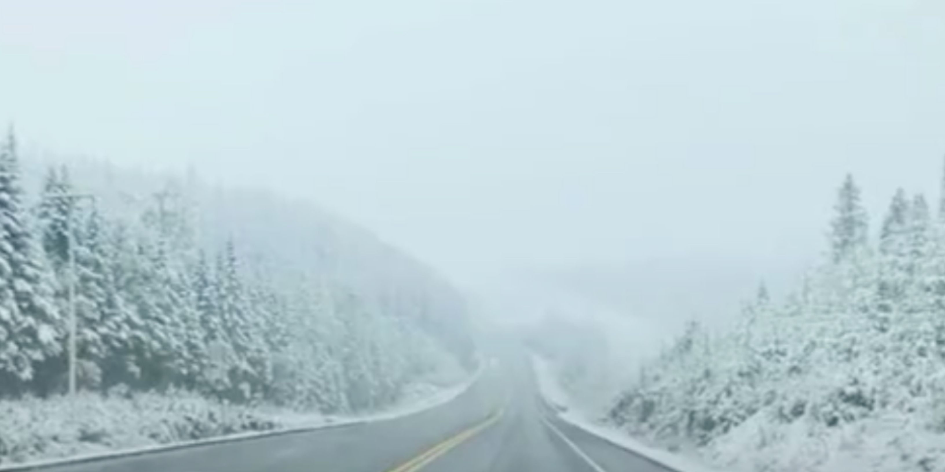 De la neige dans le parc des Laurentides entre Québec et le Saguenay ce matin