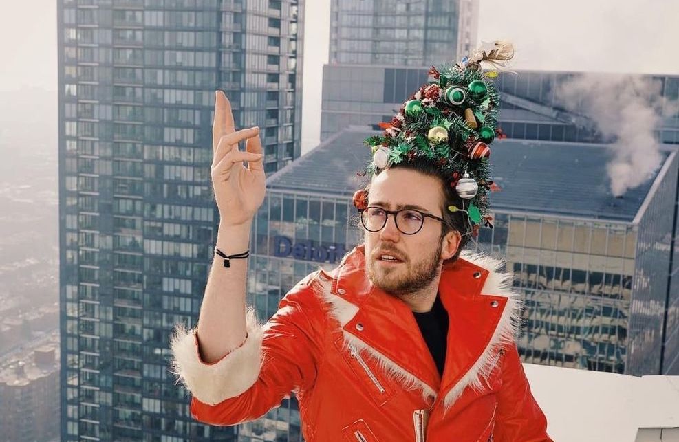 Mathieu Dufour annonce une géante chasse aux cadeaux