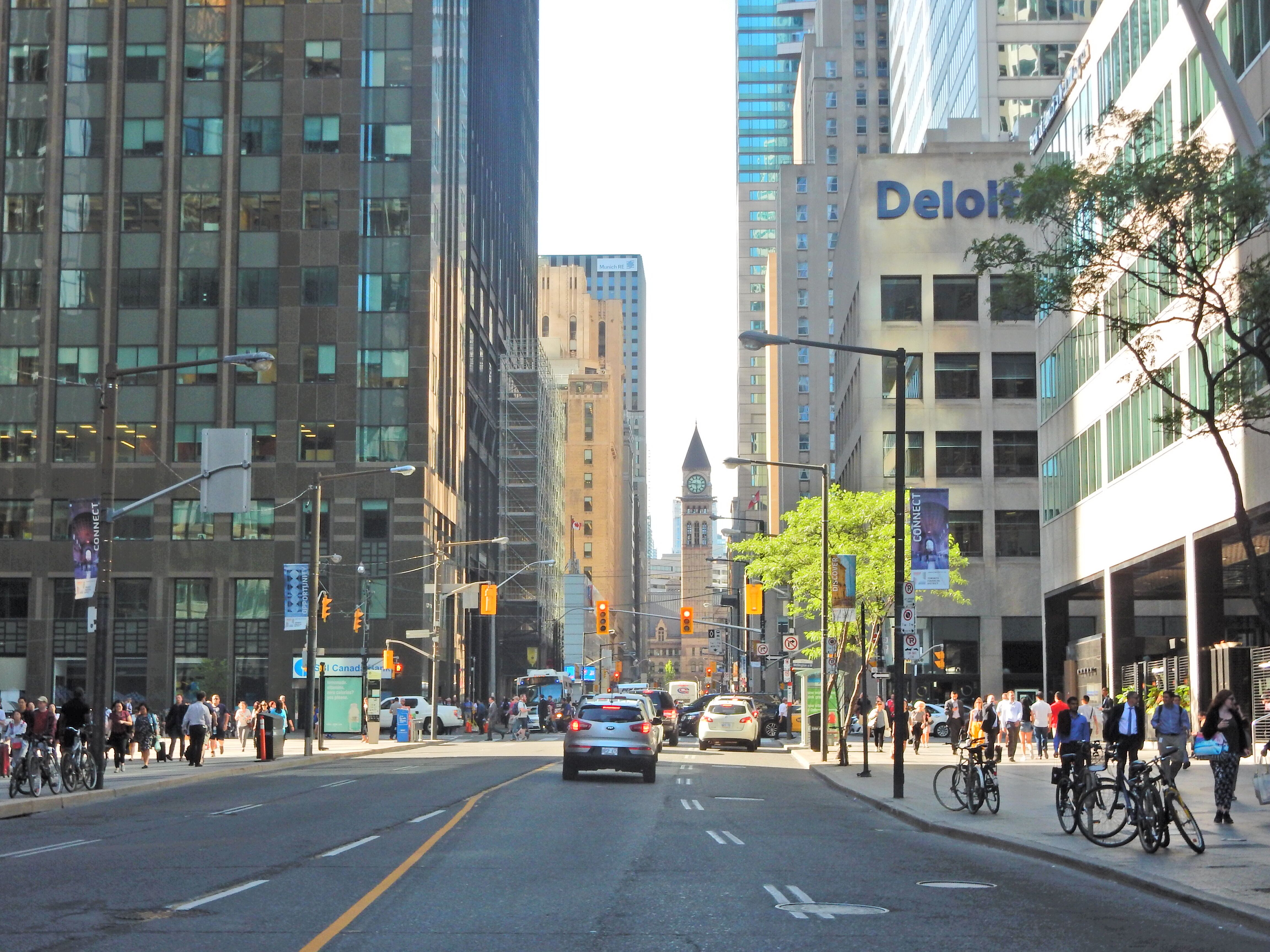 Canada's Top CEO Will Earn The Yearly Salary Of An Average Worker By Noon Today