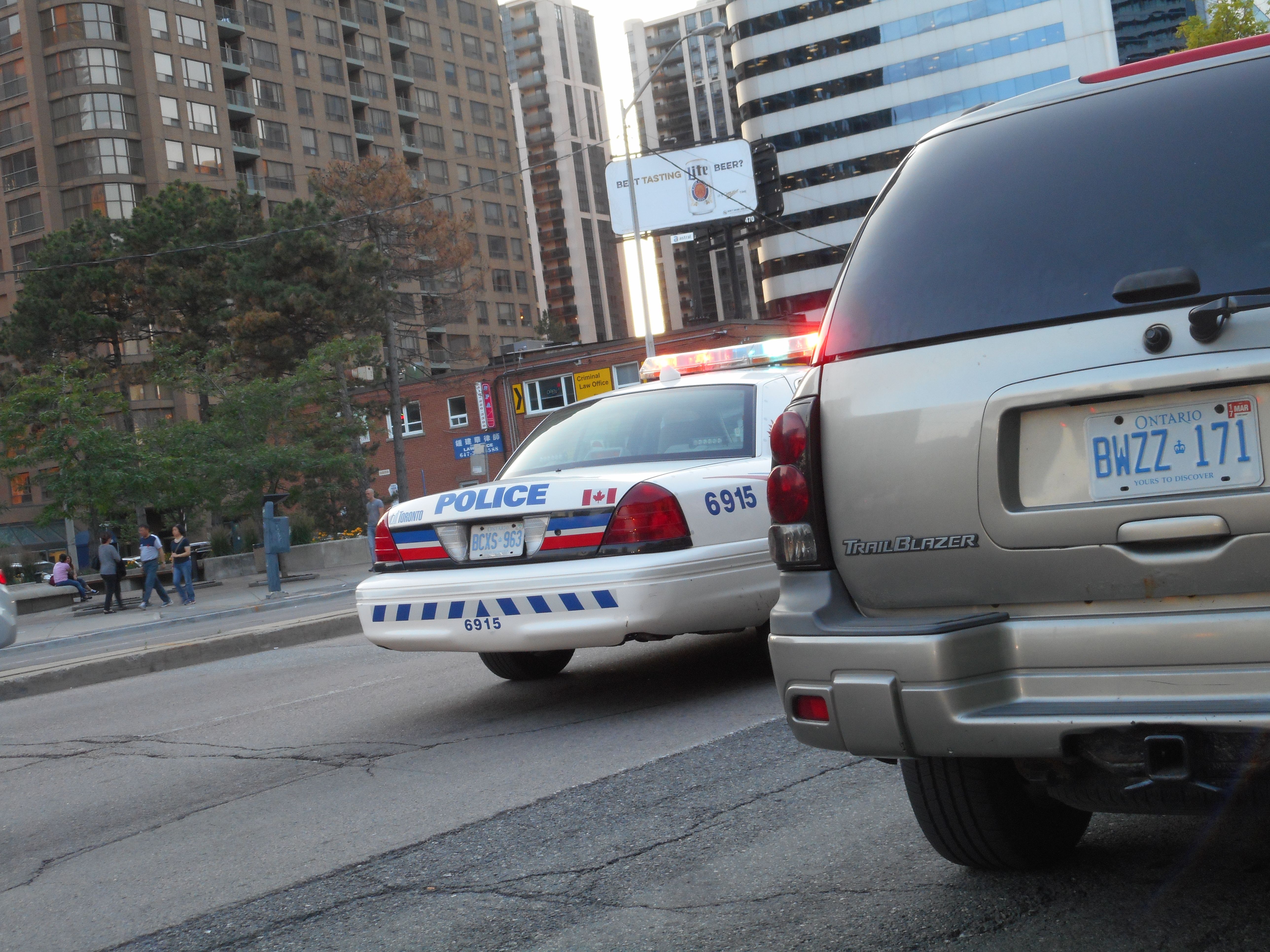 Ontario's Stay-At-Home Orders Won't Have Police Randomly Stopping You On The Street