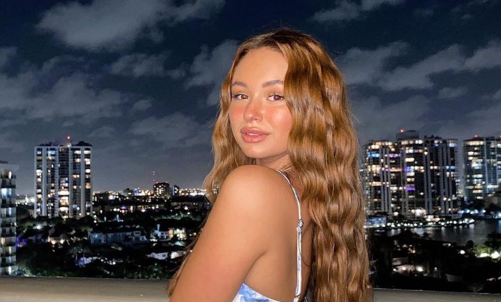 L'influenceuse Noémy Petit s'ouvre sur son voyage en Floride et présente ses excuses