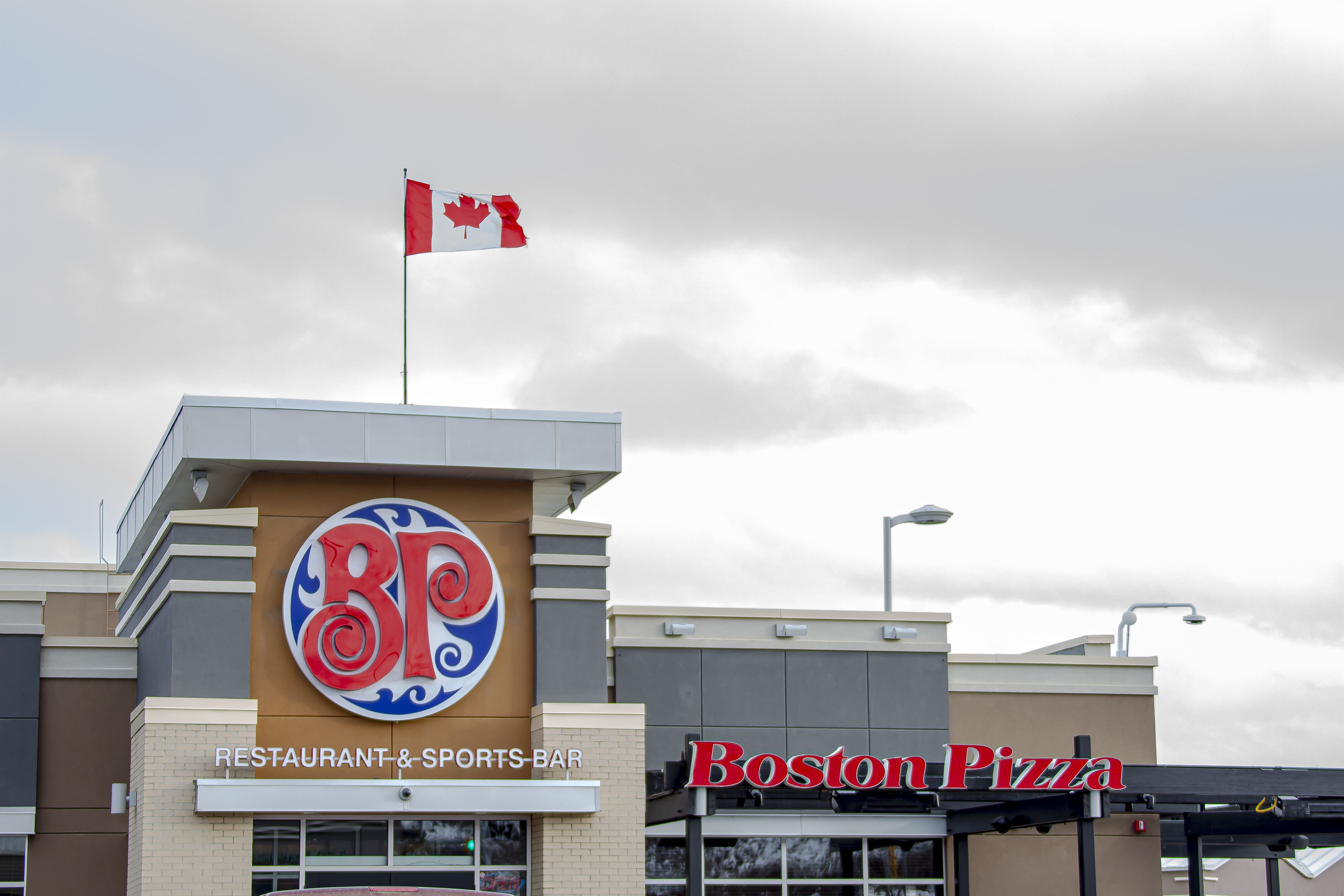 A Boston Pizza In BC Is Being Called On To End It's 'Sexist' Skirt Rule
