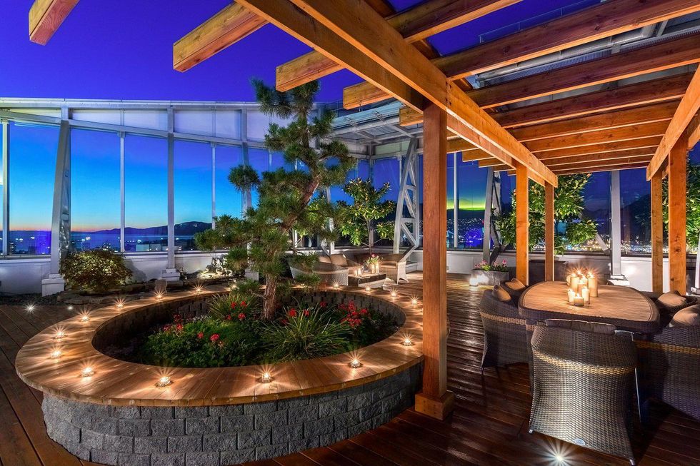 A secluded and lush 2500-sq-ft Zen garden