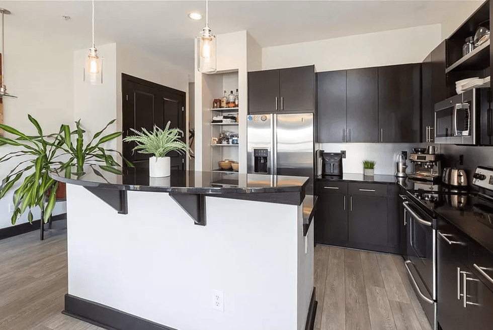 The kitchen area at 747 Ralph McGill Blvd