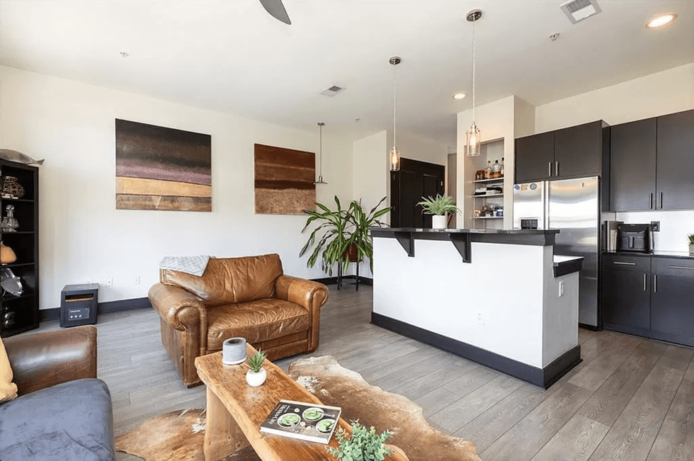 The living area at 747 Ralph McGill Blvd