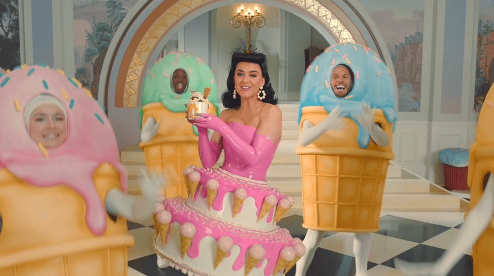Katy Perry in the SkipTheDishes ad.