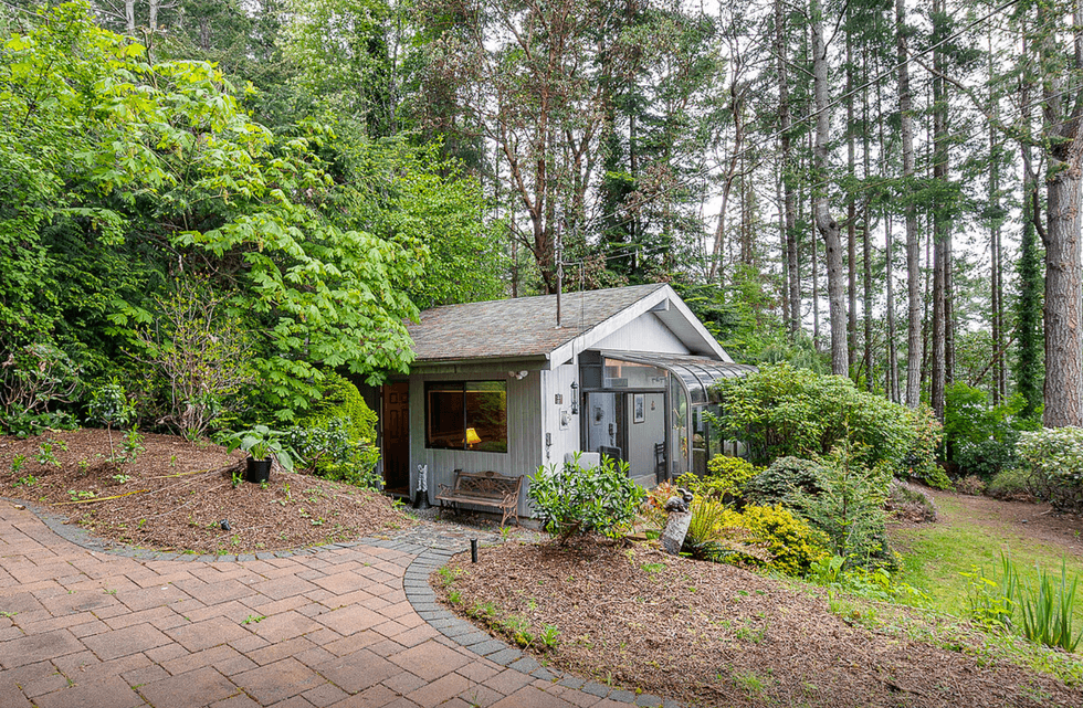 Guest cottage.