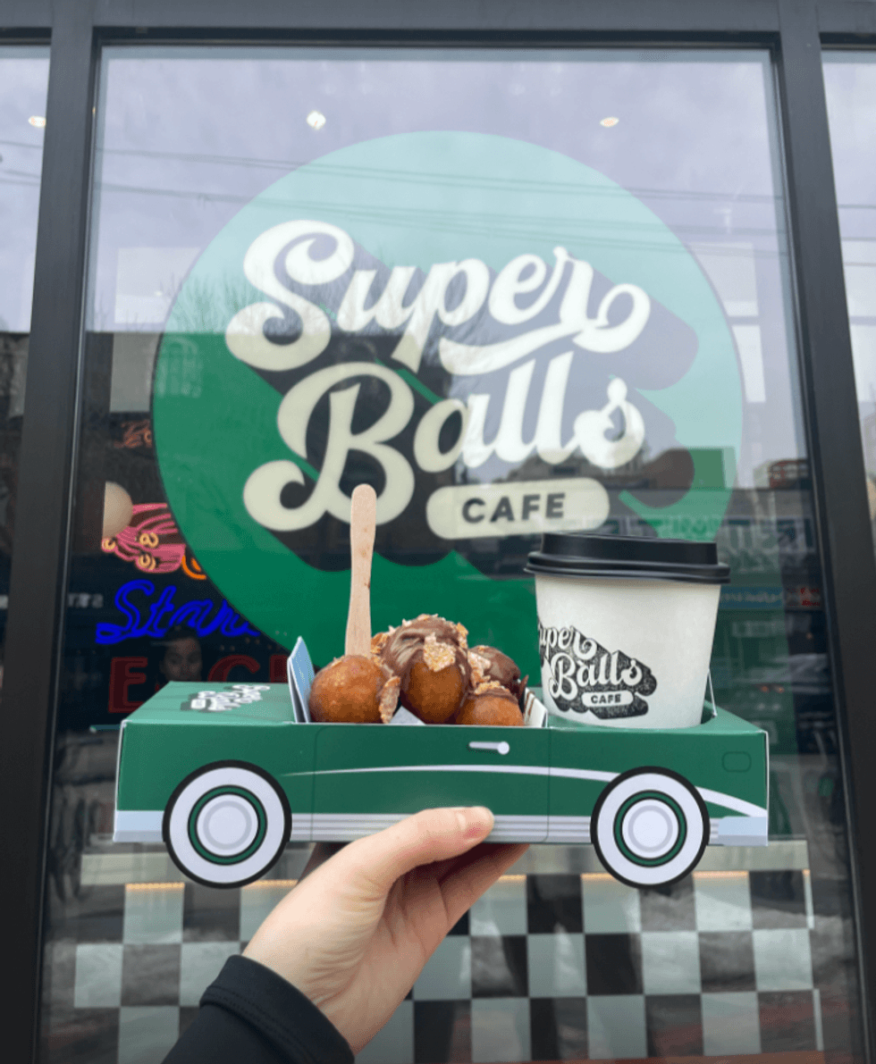 Superballs Cafe vintage donut car with "Supercrema" donuts.
