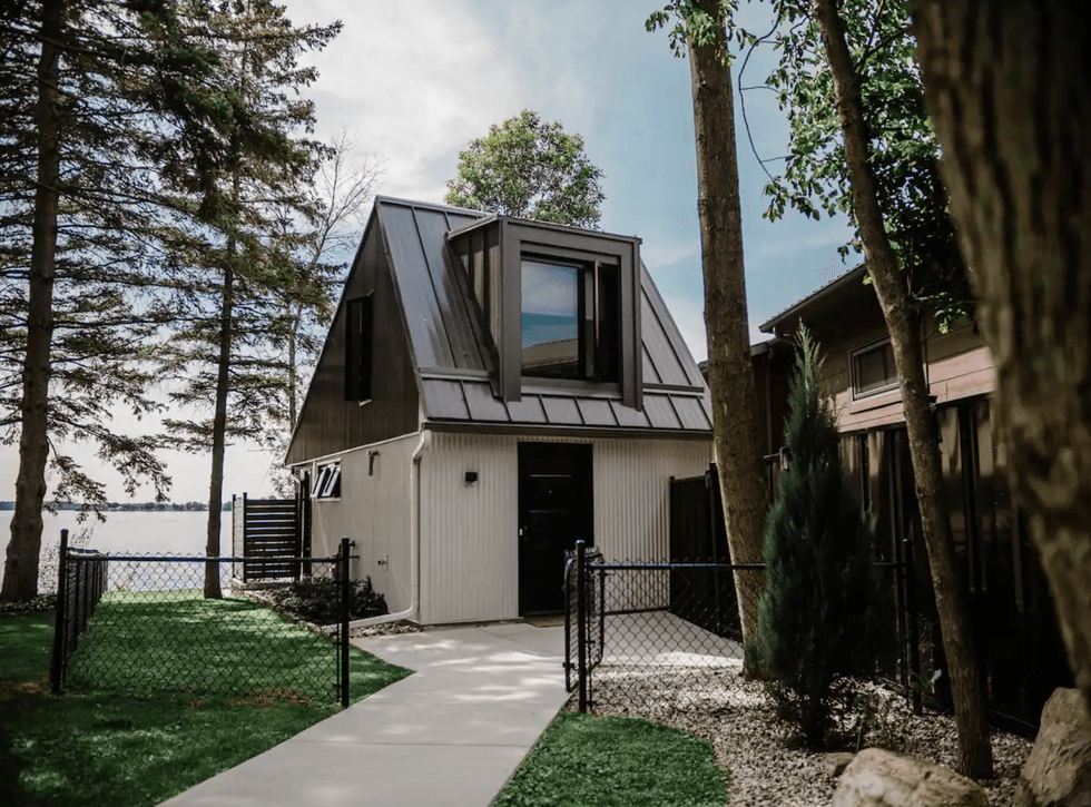 \u200bA waterfront tiny home in Cornwall, Ontario.
